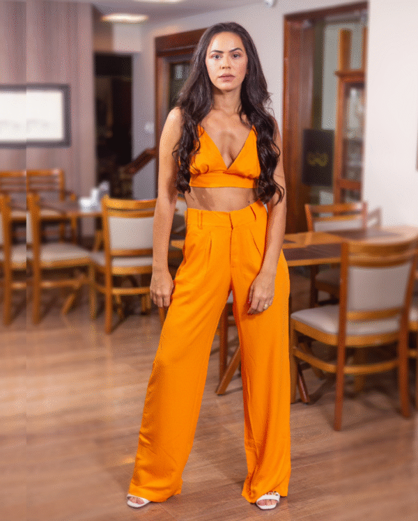 ORANGE V-NECK CROP TOP - Image 2