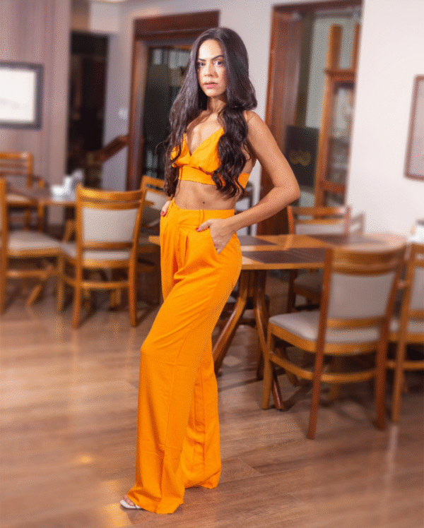 ORANGE V-NECK CROP TOP - Image 3